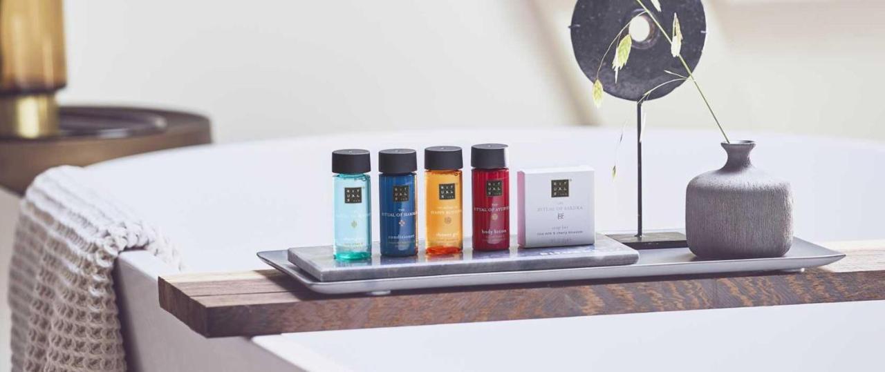 Hotel Saint Pierre Boutique-Hotel Сомюр Екстериор снимка