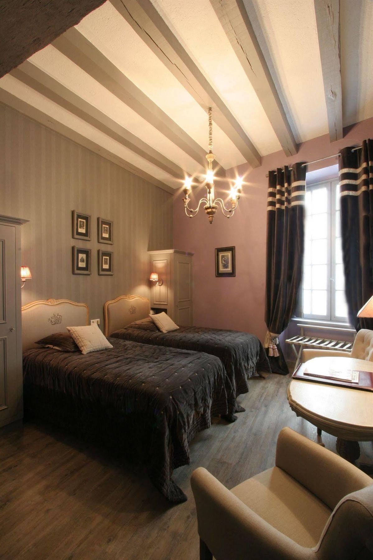 Hotel Saint Pierre Boutique-Hotel Сомюр Екстериор снимка