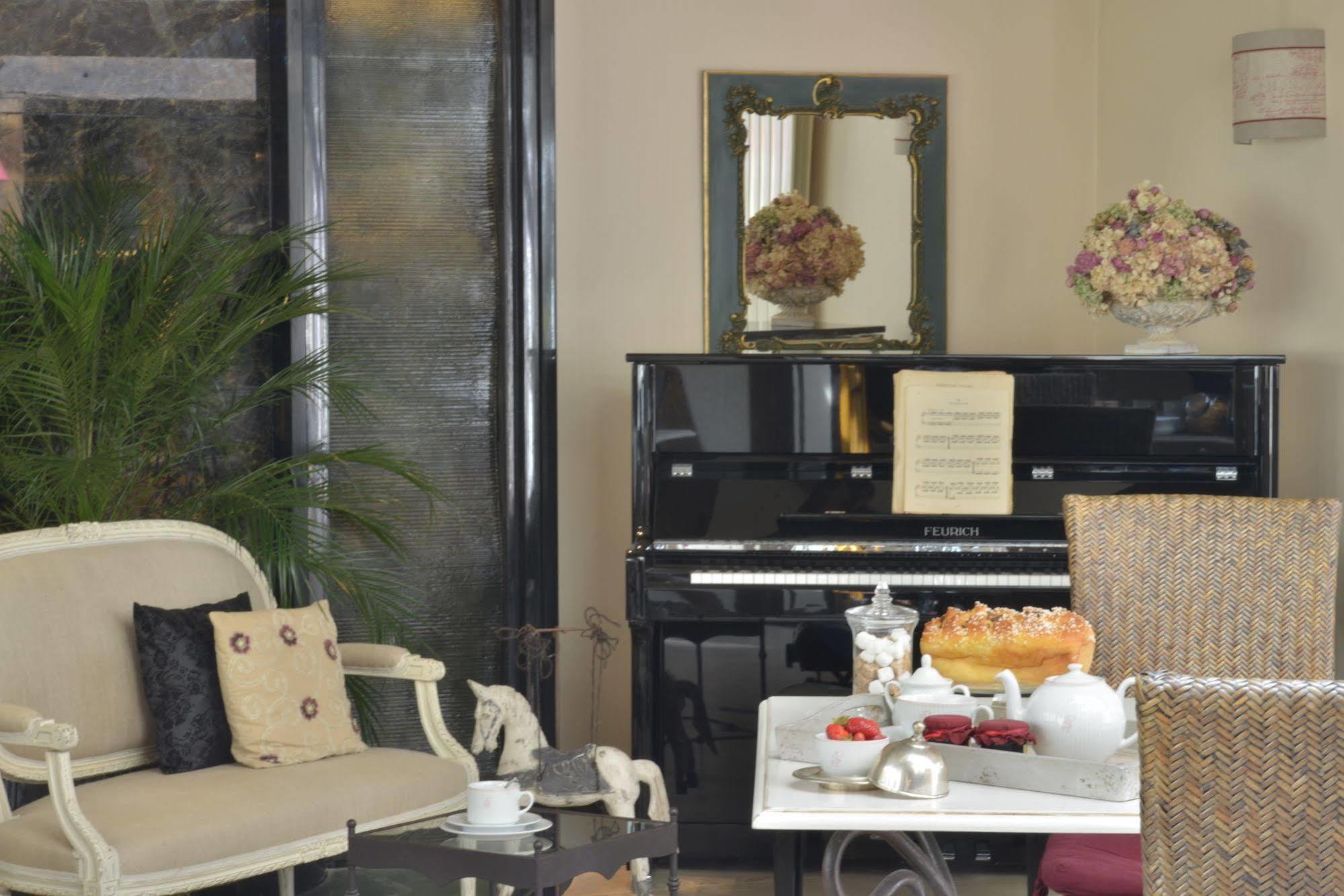 Hotel Saint Pierre Boutique-Hotel Сомюр Екстериор снимка
