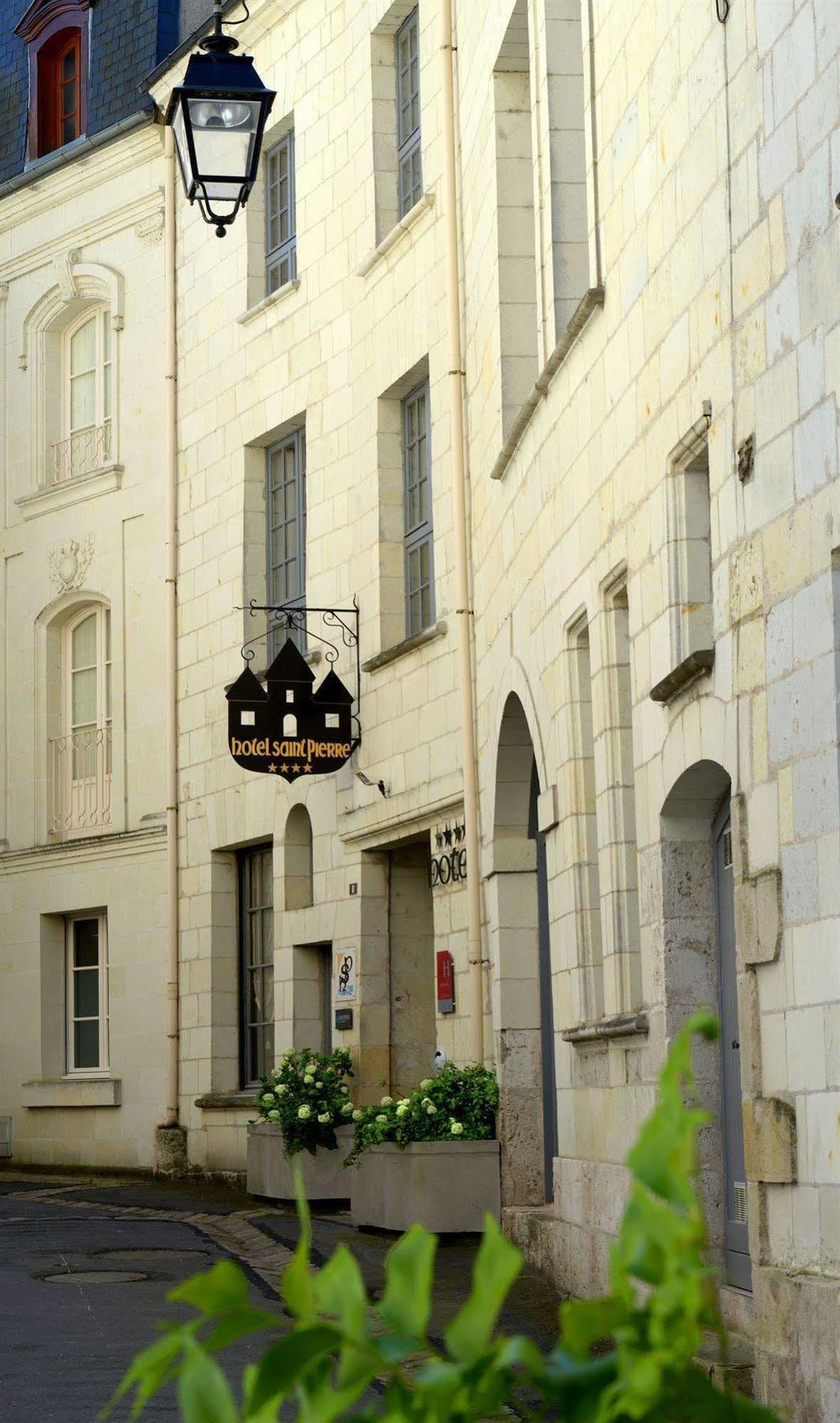 Hotel Saint Pierre Boutique-Hotel Сомюр Екстериор снимка